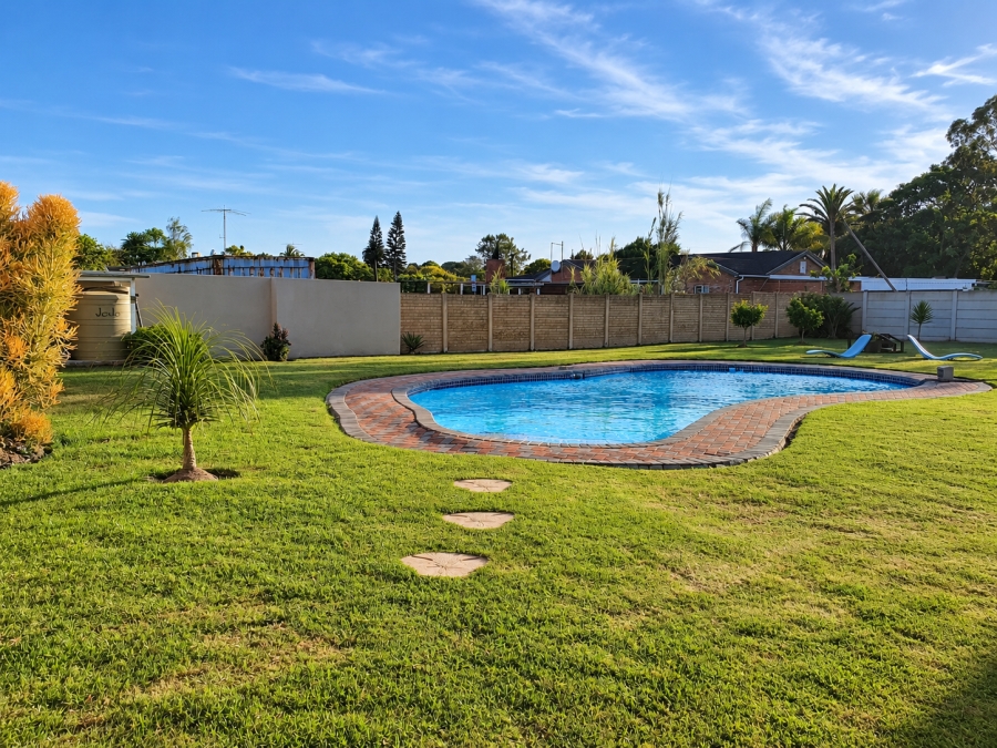 2 Bedroom Property for Sale in Sherwood Eastern Cape